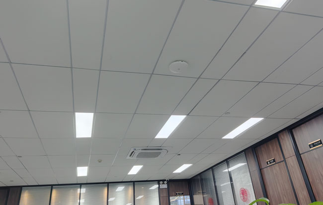 園區(qū)辦公AP系統(tǒng)整體解決方案?，易擴(kuò)展云管理、低運(yùn)維成本